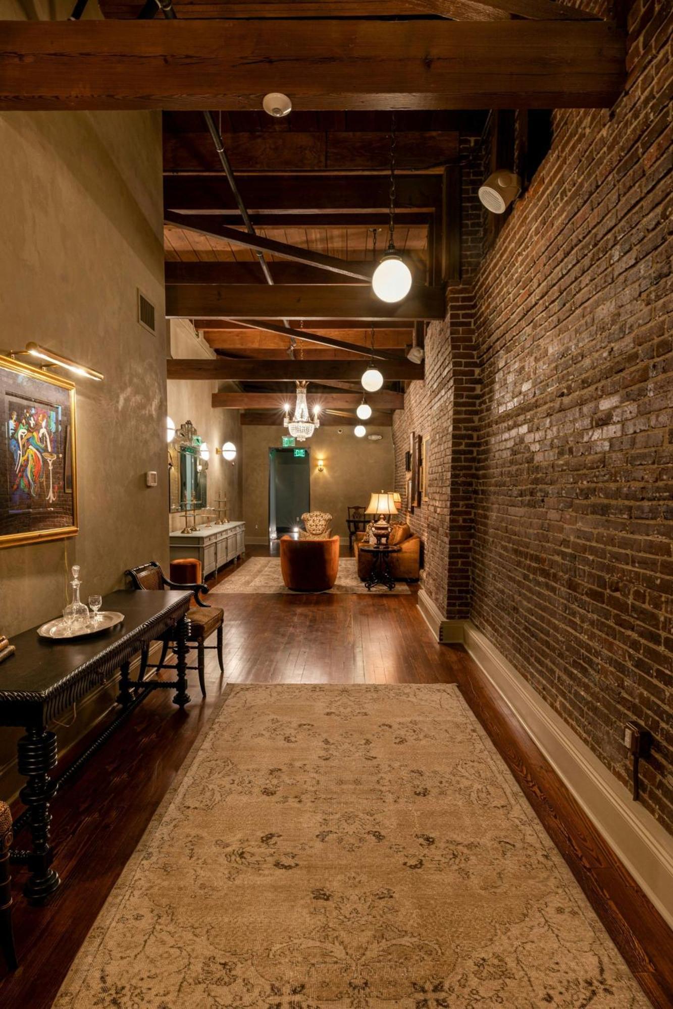 Hotel Cleo, Knoxville Downtown, A Tribute Portfolio Hotel Exterior photo